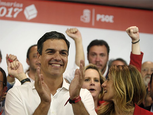 Primera intervención de Pedro Sánchez como Secretario General electo 34777611596_e1c7a7333a