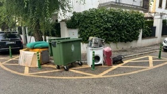 El PSOE de Granada reclama a Carazo una campaña "urgente" de recogida de muebles en la calle basura-en-la-calle-560x315