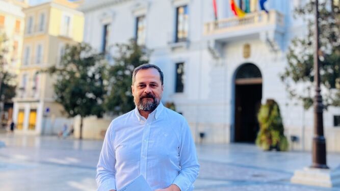 El PSOE lamenta que Moreno "desprecie" la Alhambra de Granada con un director "sin experiencia" en gestión patrimonial juanjo-plaza-del-carmen