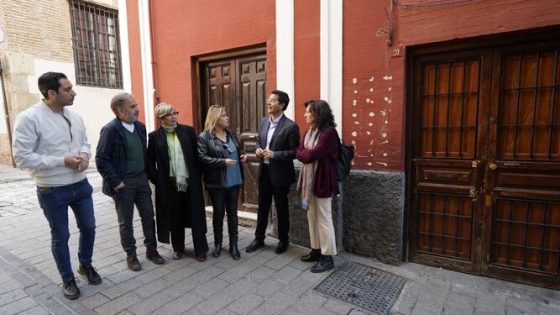 El PSOE exige al Ayuntamiento la reapertura del Centro de Atención a Personas Sin Hogar de Granada Visita-Centro-Alta-Tolerancia-calle-Varela-560x315
