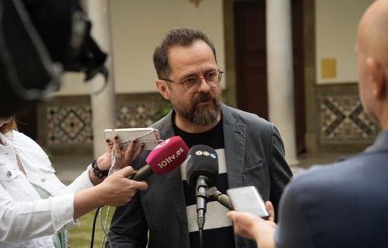 El PSOE lamenta que Carazo "haya enterrado" el programa cultural Distrito Sonoro con conciertos gratis en la calle J juanjo-patio-560x358